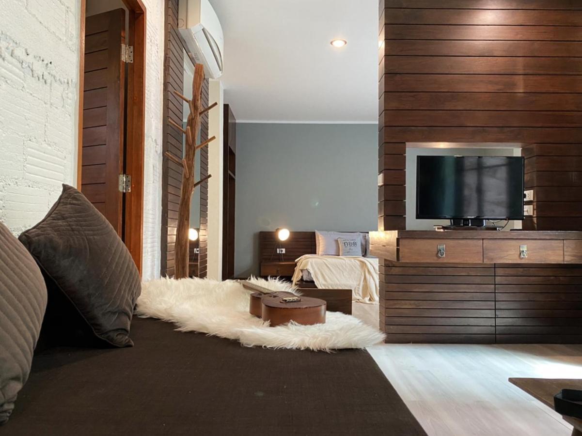 Family Connecting Room