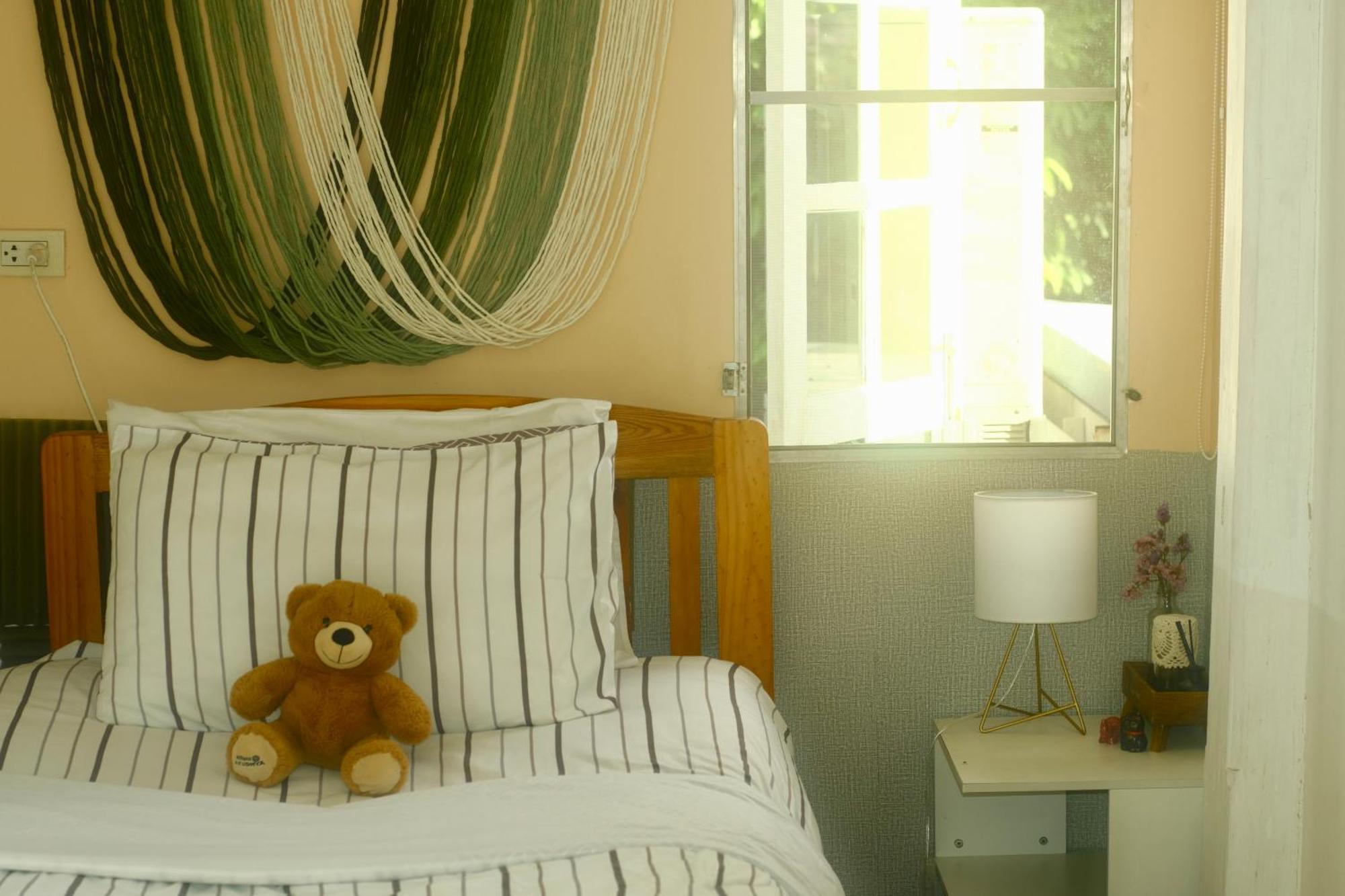 Small single room shared bathoom Aircon