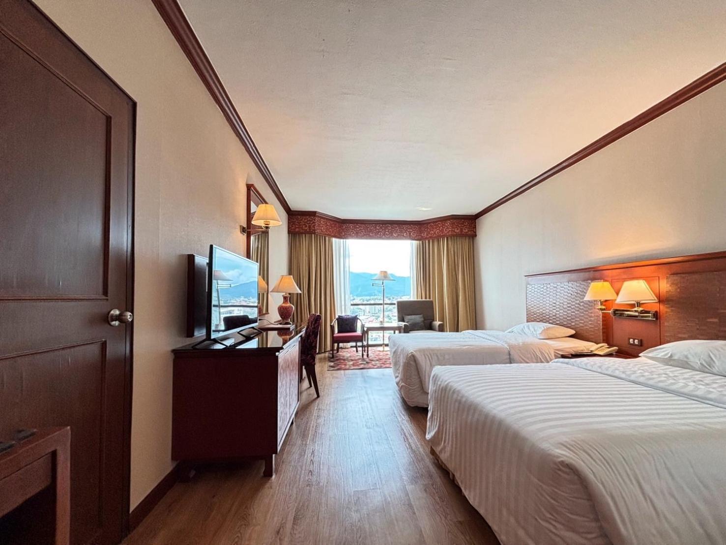 Deluxe Double or Twin Room