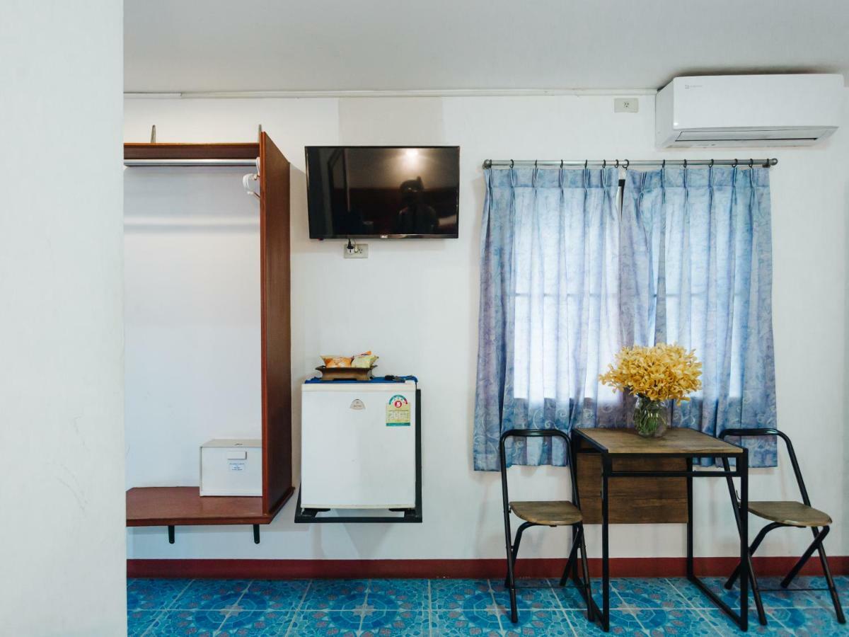 Twin Room Private Bathroom