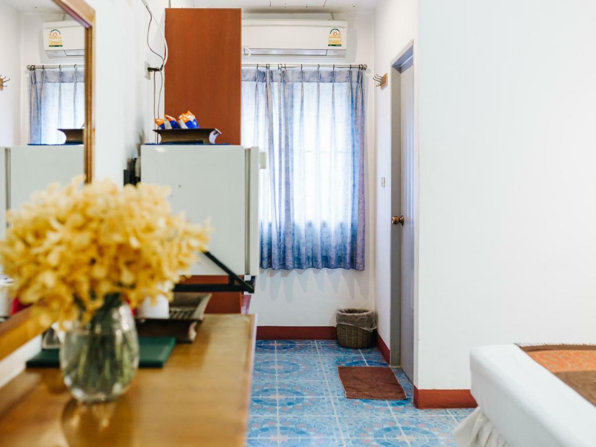 Single Room Bathroom
