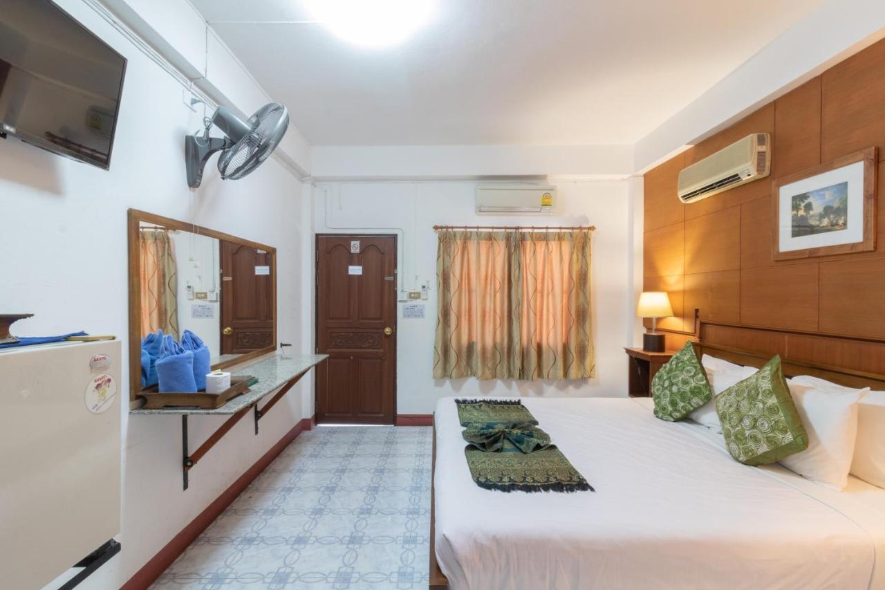 Double Room Private Bathroom