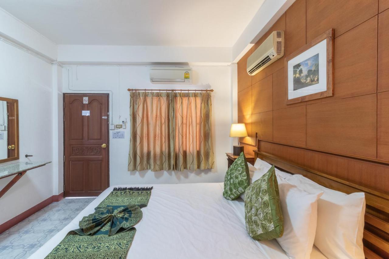 Double Room Private Bathroom