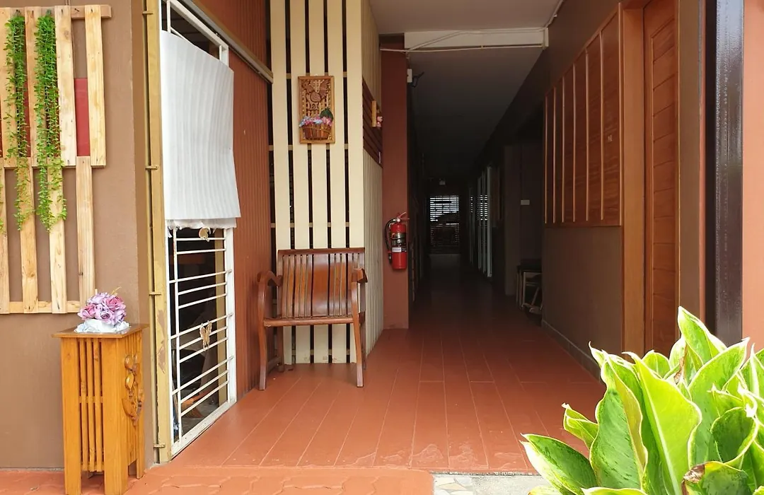Little Guest House Hotel-1